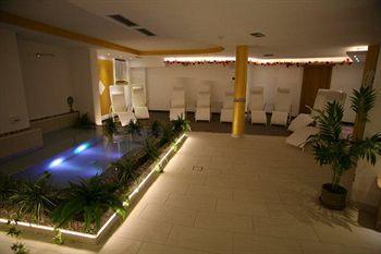 Hotel Campiglio Imperiale Garnì 4*
